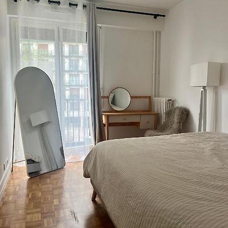 Modern Apartment Near The Eiffel Tower, 45M Paryż Zewnętrze zdjęcie
