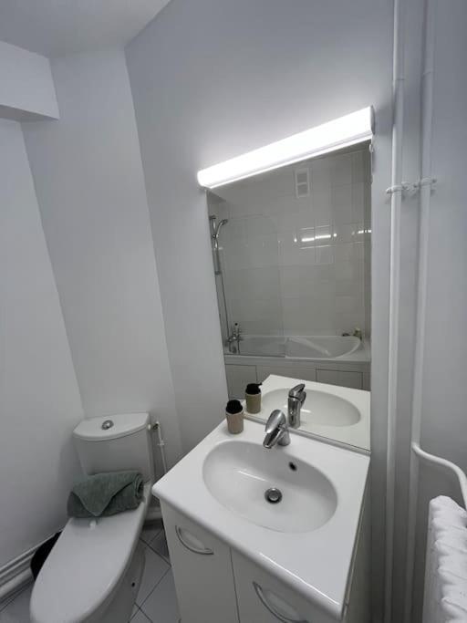 Modern Apartment Near The Eiffel Tower, 45M Paryż Zewnętrze zdjęcie
